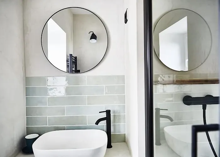 Vakantiehuis Charmante Maison De Bord De *